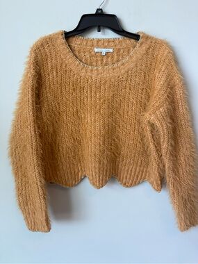 Ivory Rose Fuzzy Scallop-Hem Crewneck Sweater - Camel size small